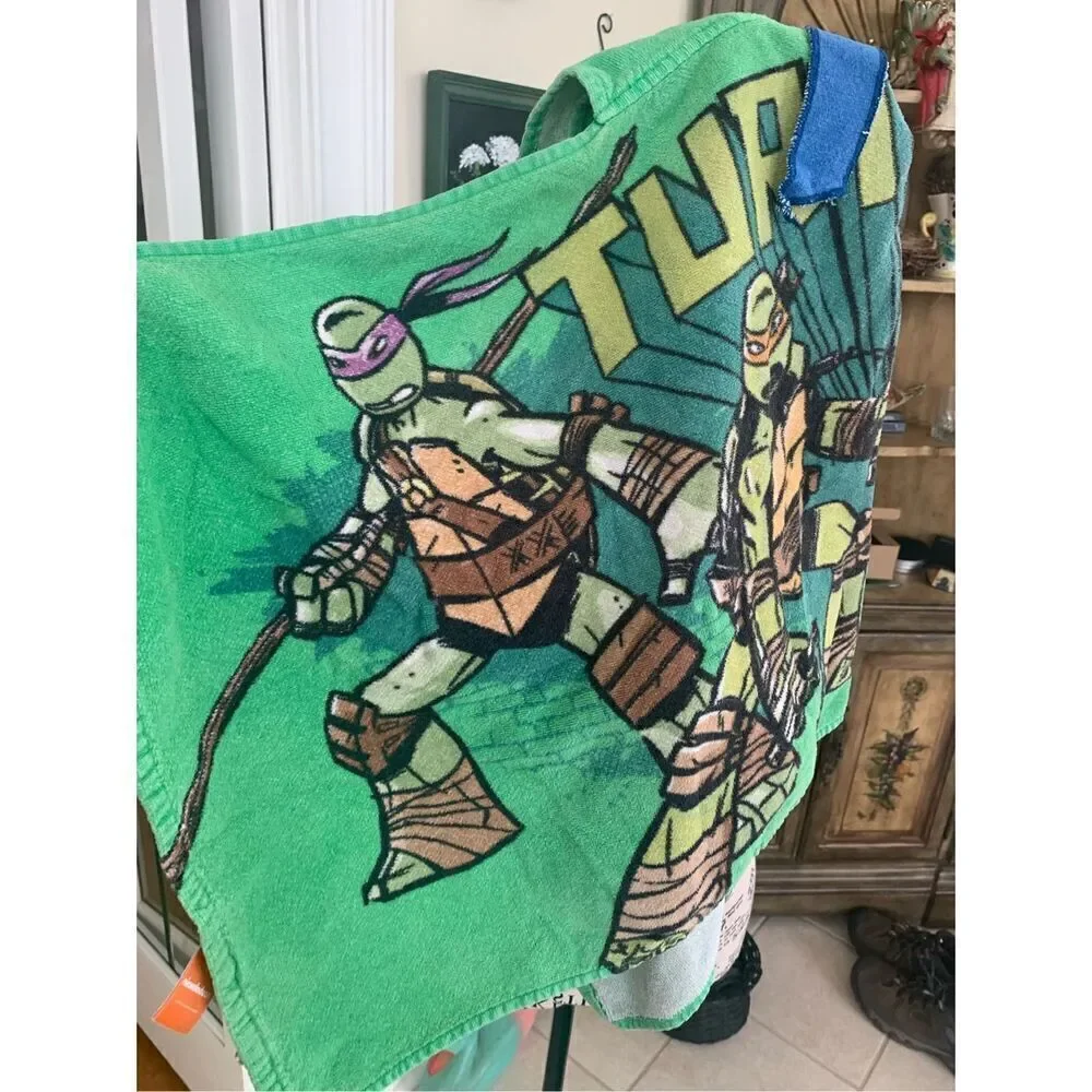 Nickelodeon Teenage Mutant Ninja Turtles Hooded Cape Bath Towel LEONARDO